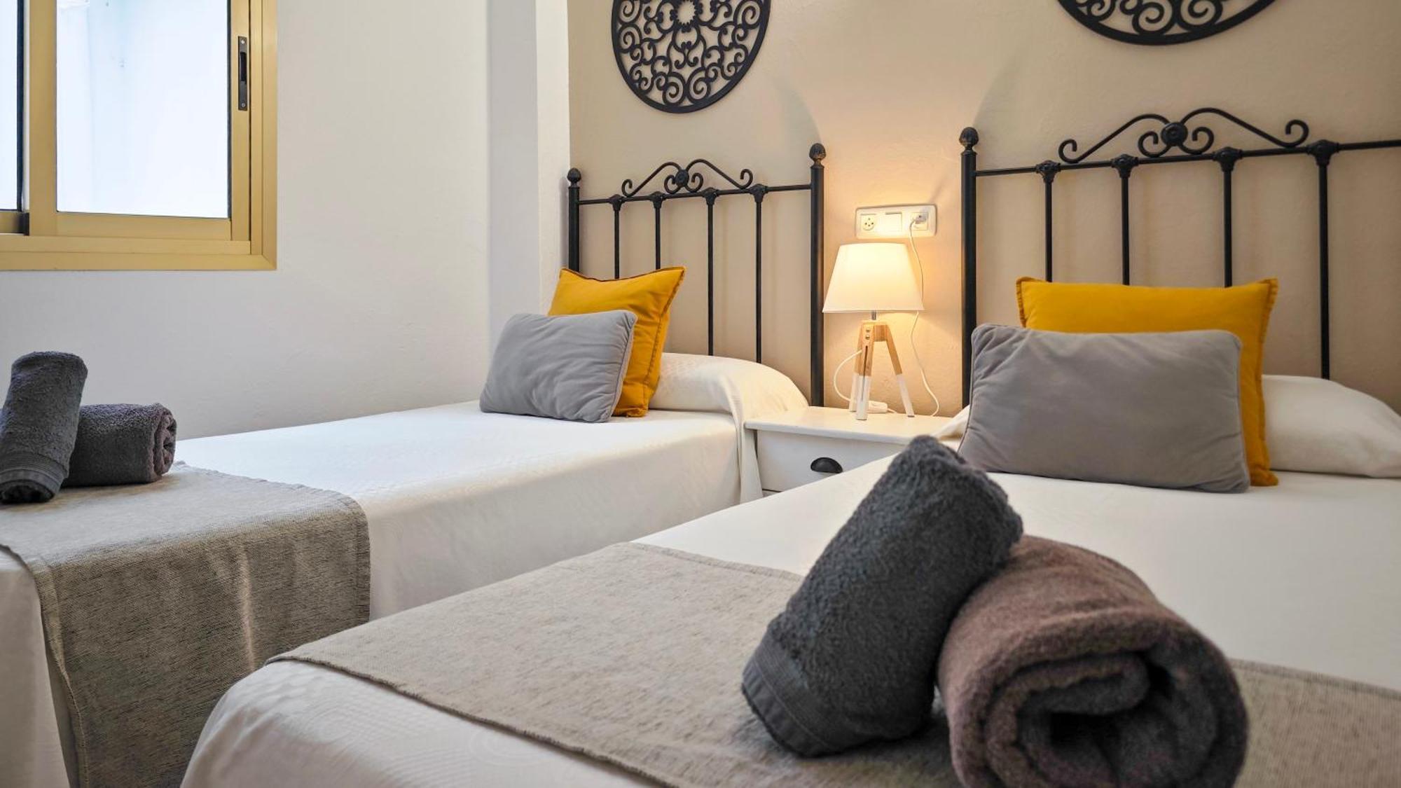 Hostal Dinamarca Sant Antoni de Portmany Dış mekan fotoğraf