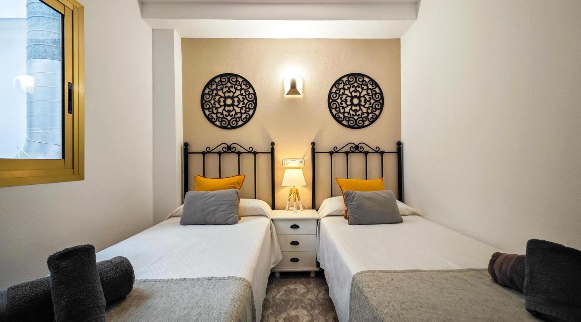 Hostal Dinamarca Sant Antoni de Portmany Dış mekan fotoğraf