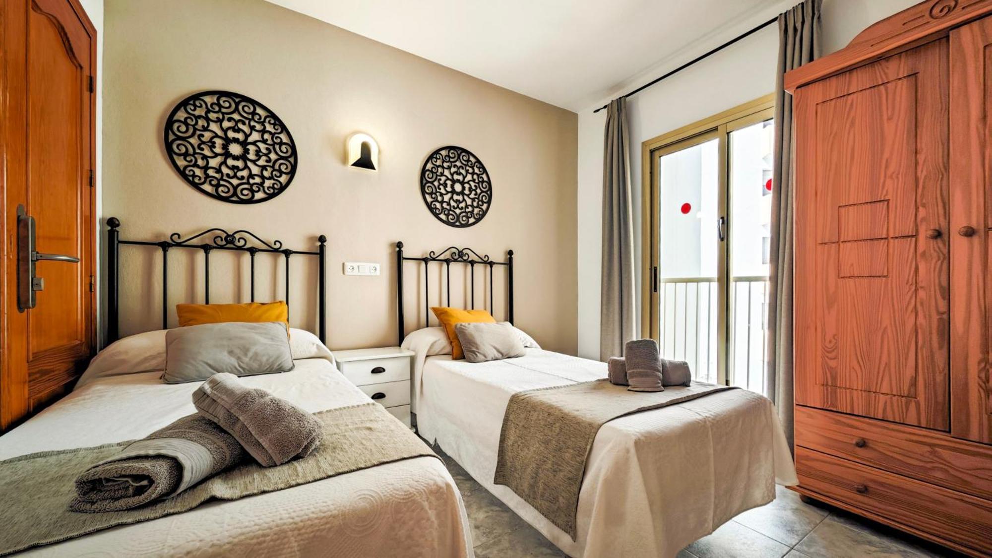 Hostal Dinamarca Sant Antoni de Portmany Dış mekan fotoğraf