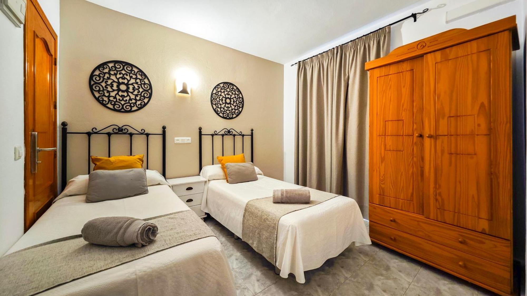 Hostal Dinamarca Sant Antoni de Portmany Dış mekan fotoğraf