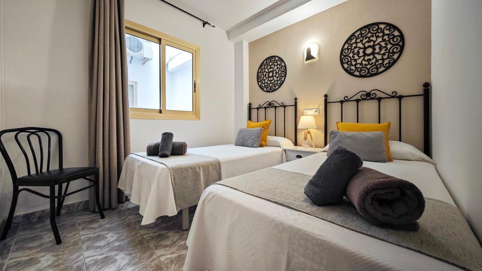 Hostal Dinamarca Sant Antoni de Portmany Dış mekan fotoğraf