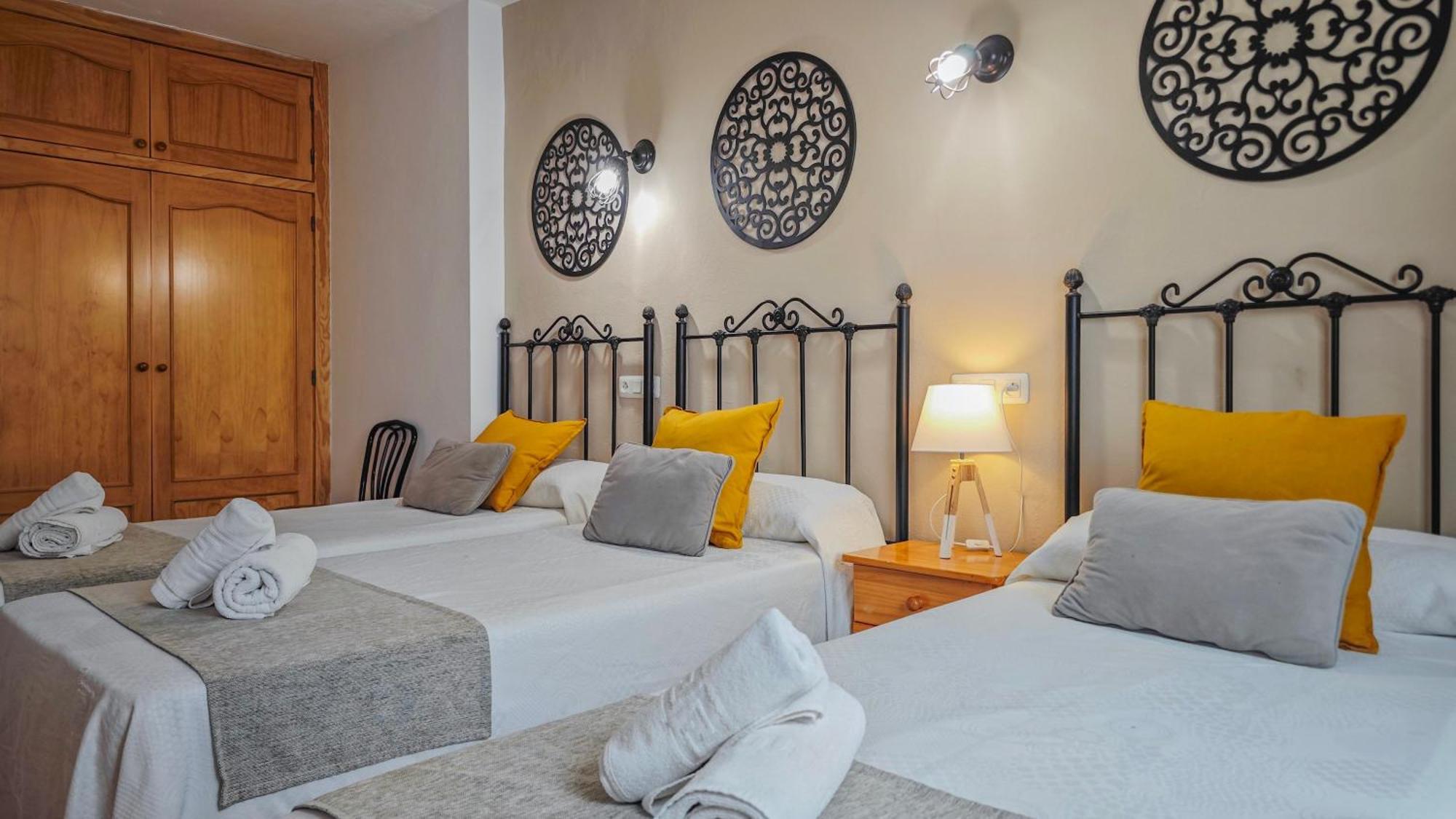 Hostal Dinamarca Sant Antoni de Portmany Dış mekan fotoğraf