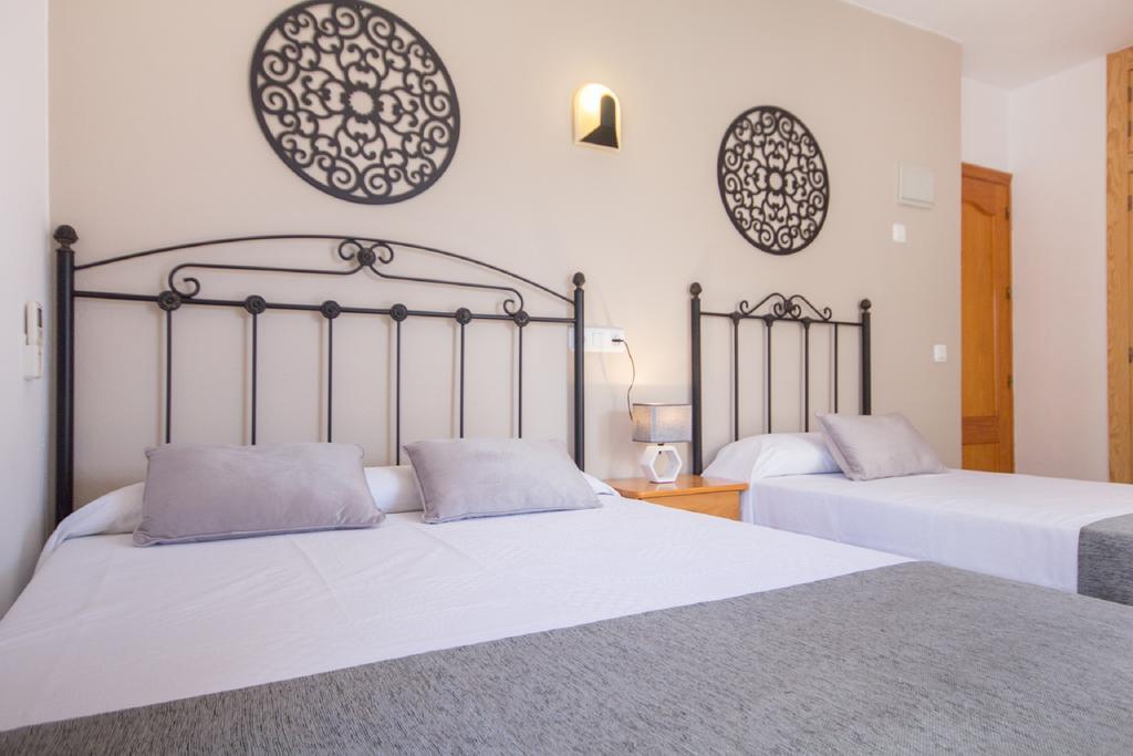 Hostal Dinamarca Sant Antoni de Portmany Dış mekan fotoğraf